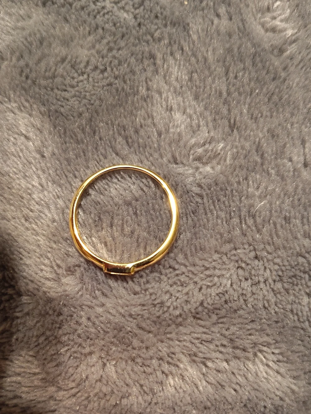 Gold Women's Band Ring with Clear Crystal Accents